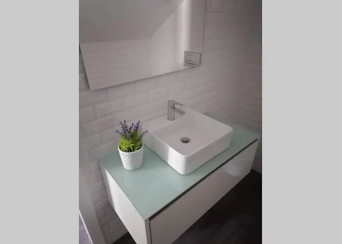 Lägenhet Porta 10 - Perfect For 2 With Small Terrace *